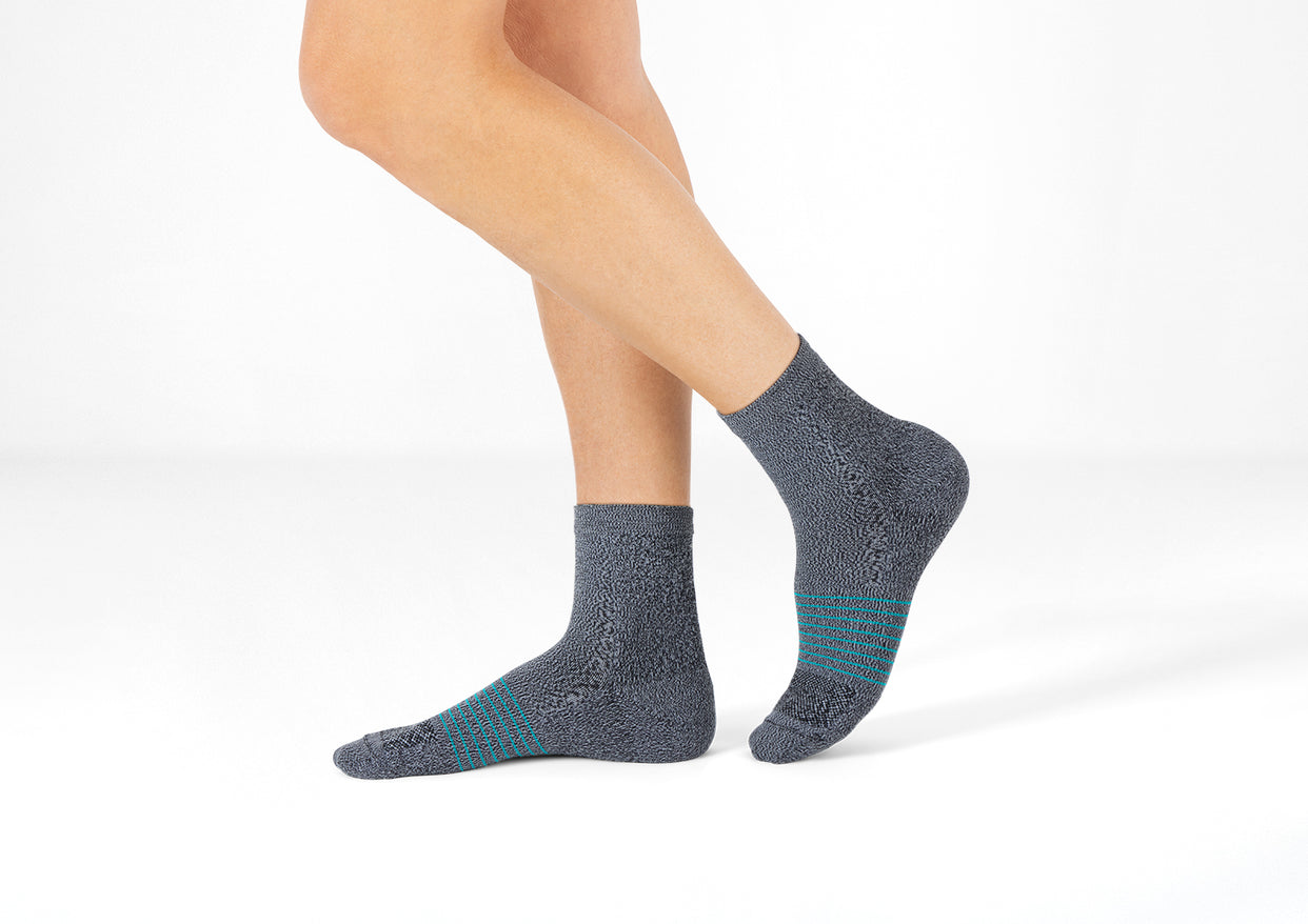 Compression Ankle Socks 15-20 mmHg - Gray/Teal Stripe